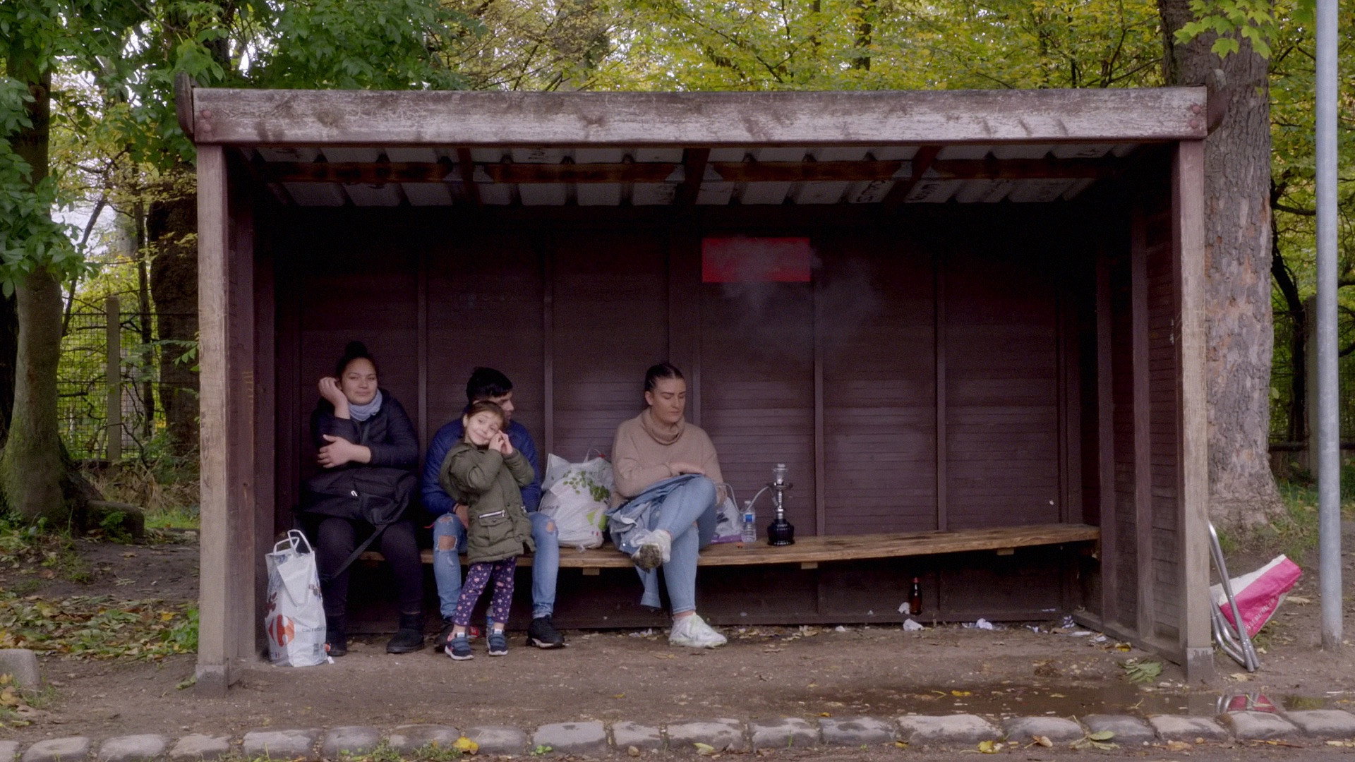 Devant – Contrechamp de la rétention