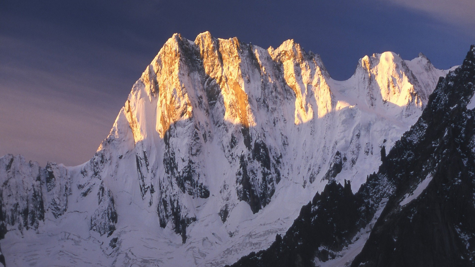 The Great North Faces of the Alps: Grandes Jorasses