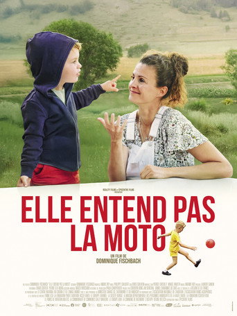 Elle entend pas la moto