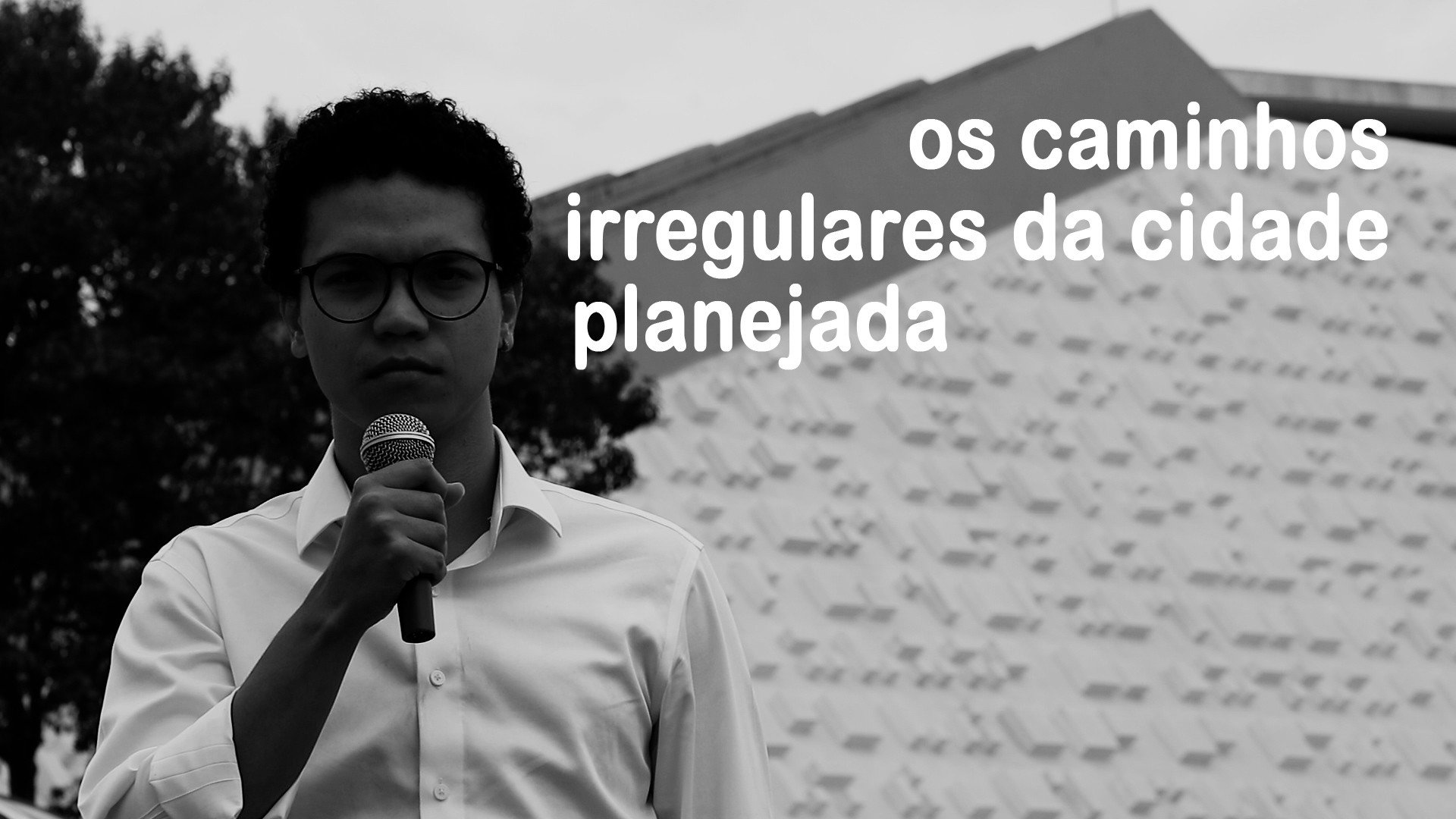 Os caminhos irregulares da cidade planejada